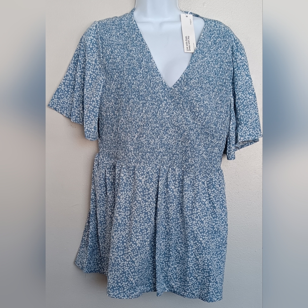 Bloomchic Blue Floral V-Neck Shirred Front  Flutter Sleeve Blouse Sz 14-16 NWT